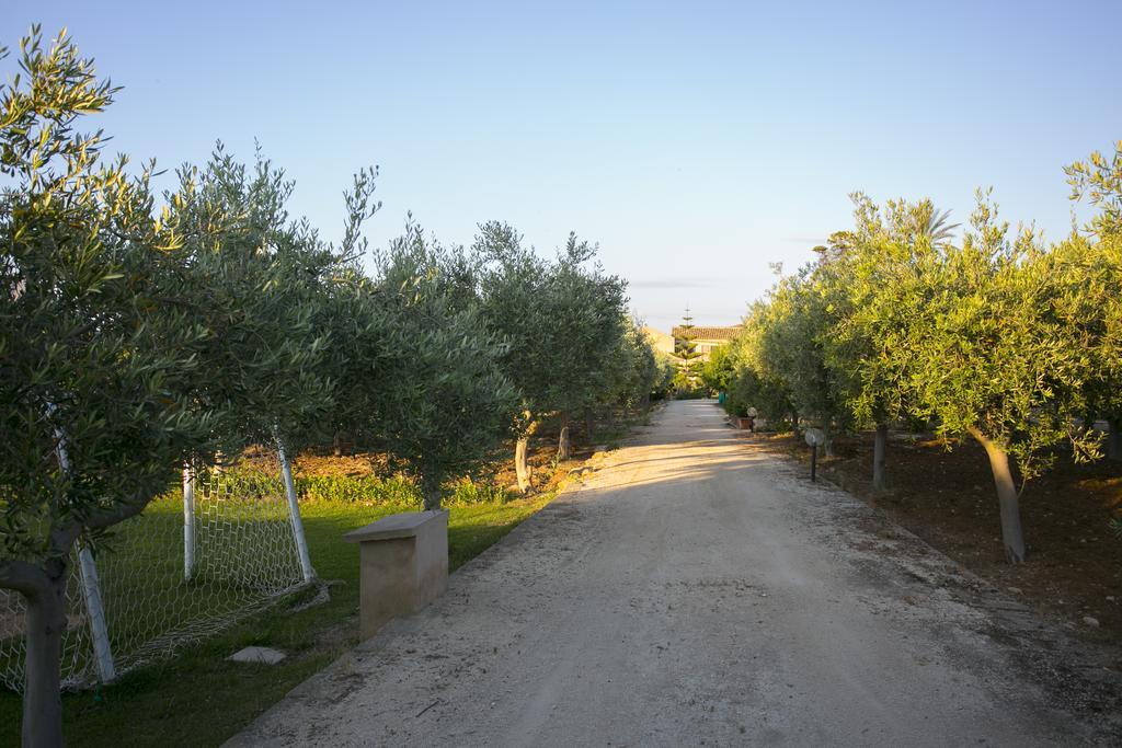 مبيت وإفطار فالديريتْشّي Baglio Sant'Andrea المظهر الخارجي الصورة